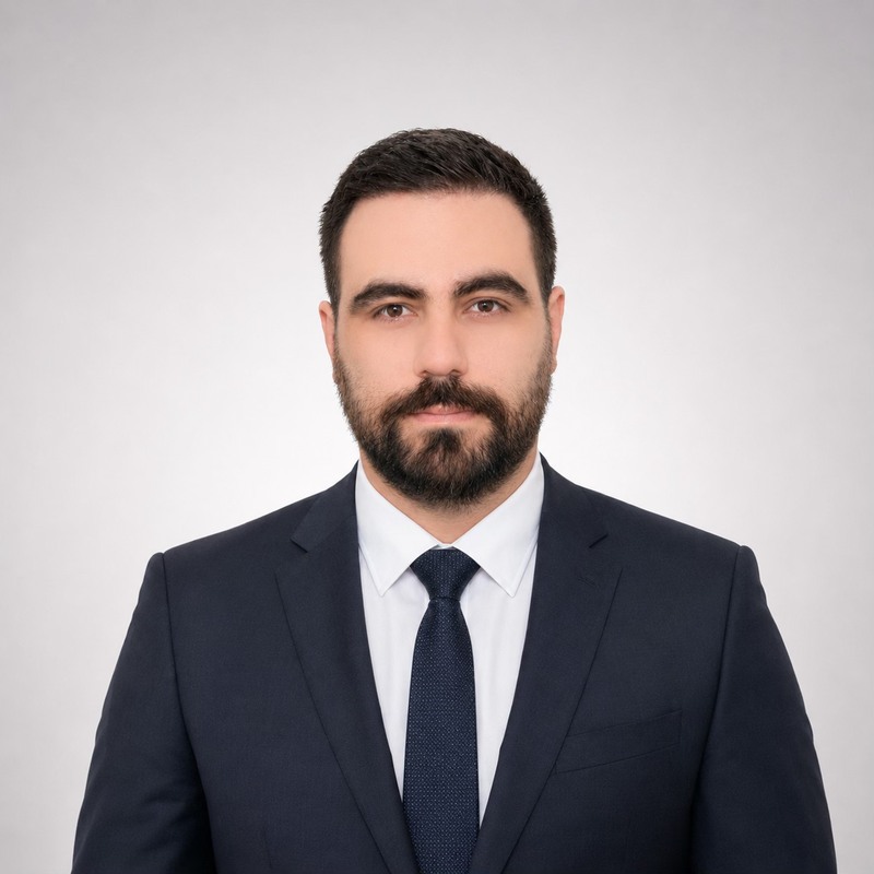 Portrait of Alireza Sabahi